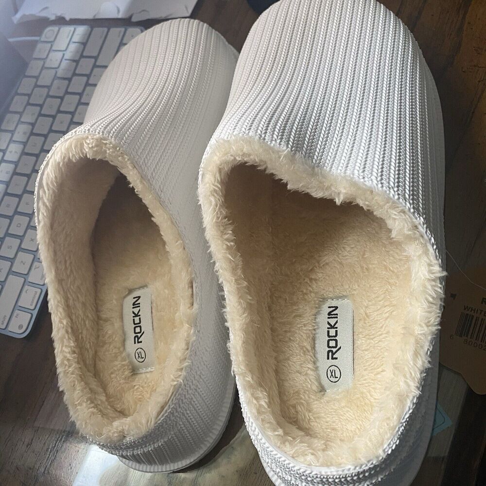ROCKIN Women's Puffy Slippers White With Wool Lining authentic Size XL/44 New